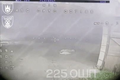 Video UAV Ukraine thiêu rụi số khí tài trị giá 4 triệu USD của Nga