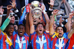 Xuất sắc hạ Man City, Crystal Palace vô địch FA Cup