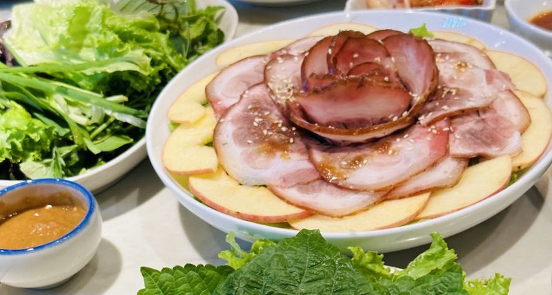 3 không khi ăn thịt chân giò