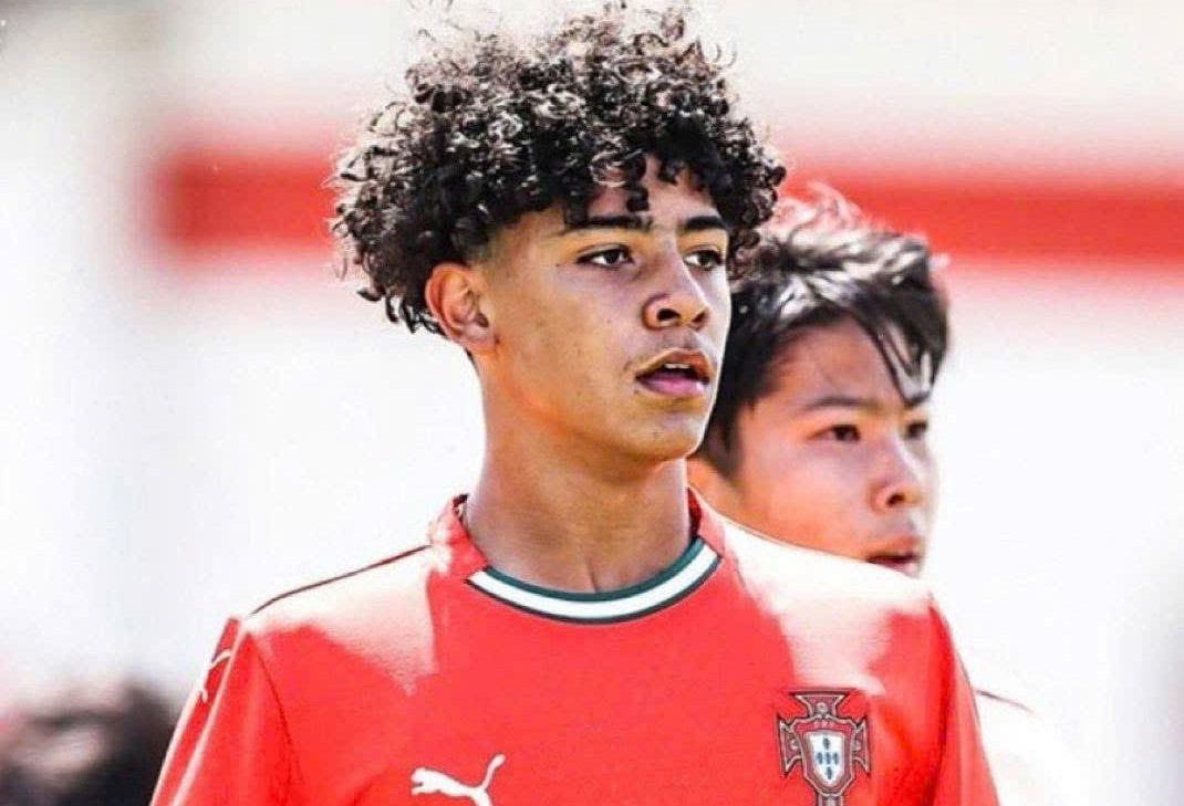 Con trai Ronaldo lập cú đúp giúp U15 Bồ Đào Nha vô địch giải quốc tế