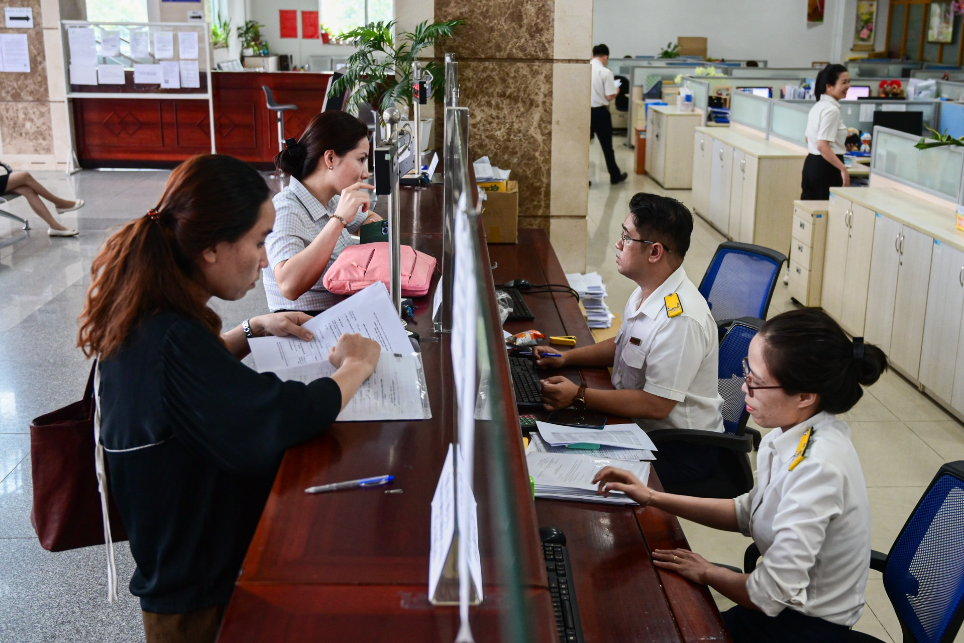 Hạn chế doanh nhân nợ thuế xuất cảnh, cần một chế tài khác