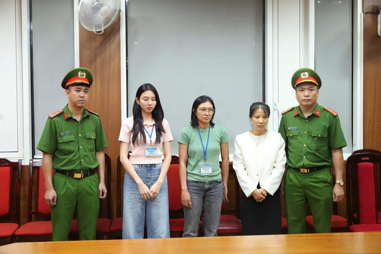 Hoa hậu Thùy Tiên đối diện mức phạt nào?