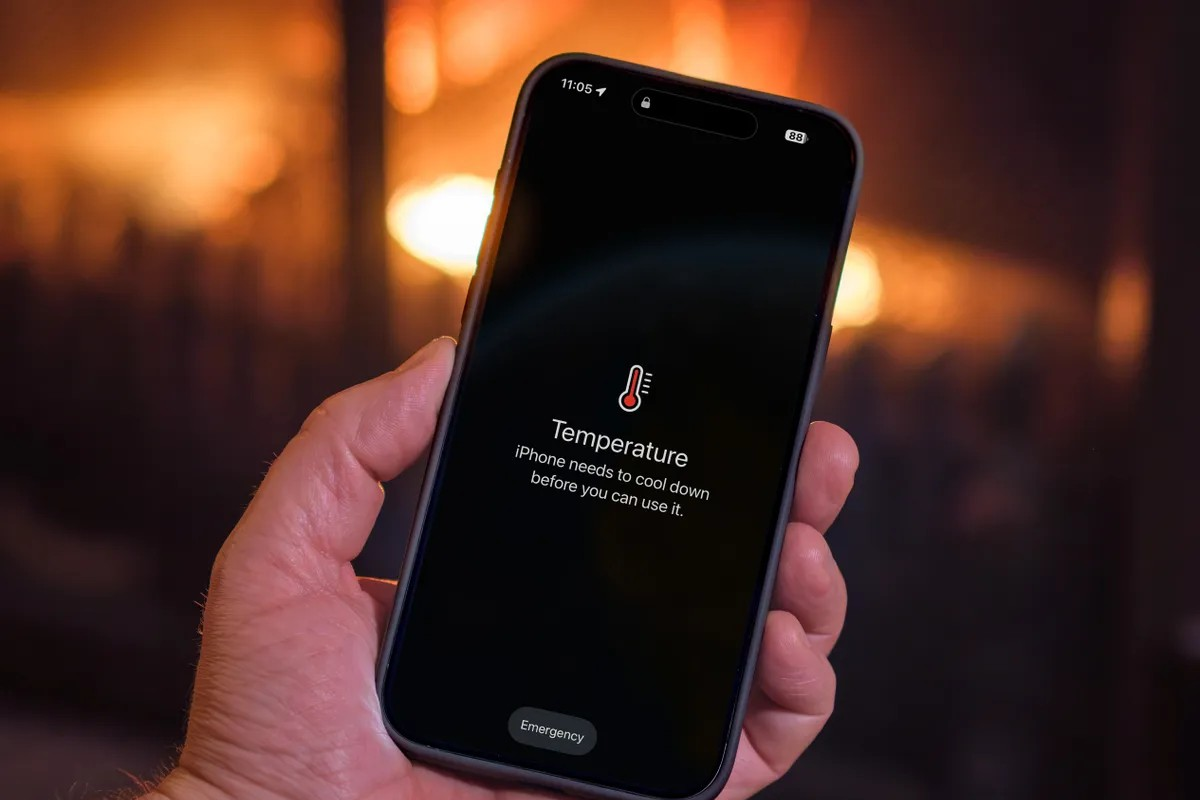 iPhone nóng lên khi sạc có nguy hiểm không? Apple hướng dẫn cách xử lý
