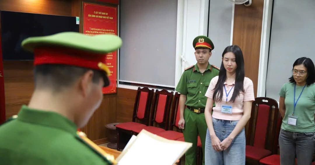 Bắt tạm giam hoa hậu Nguyễn Thúc Thùy Tiên