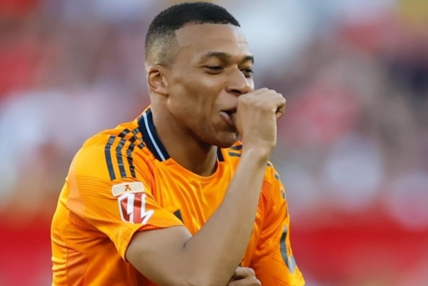 Mbappe cách Chiếc giày vàng châu Âu 1 bàn, Salah vẫn đua gắt