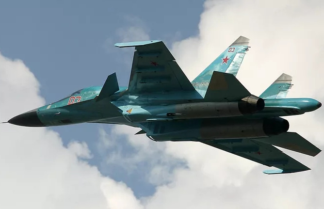 Su-34 - 'Quái thú bầu trời’ kết tinh công nghệ và định hình tác chiến hiện đại