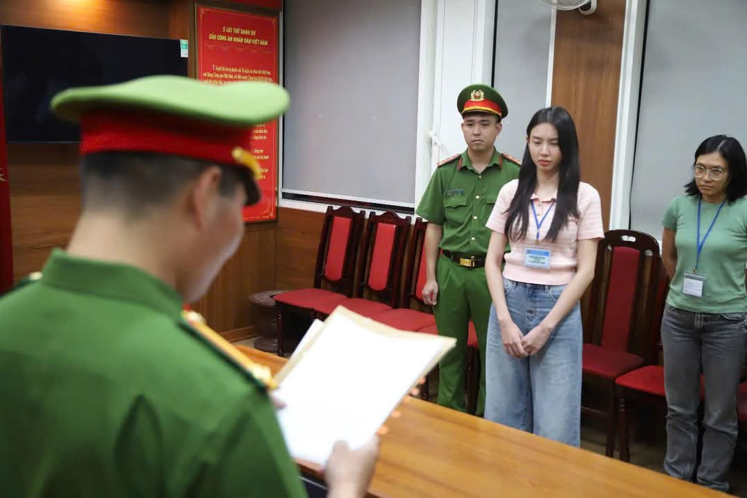 thuytien quanglinhvlogs a.jpg