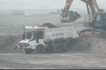 Trung Quốc sử dụng xe tải điện không người lái để khai thác mỏ than