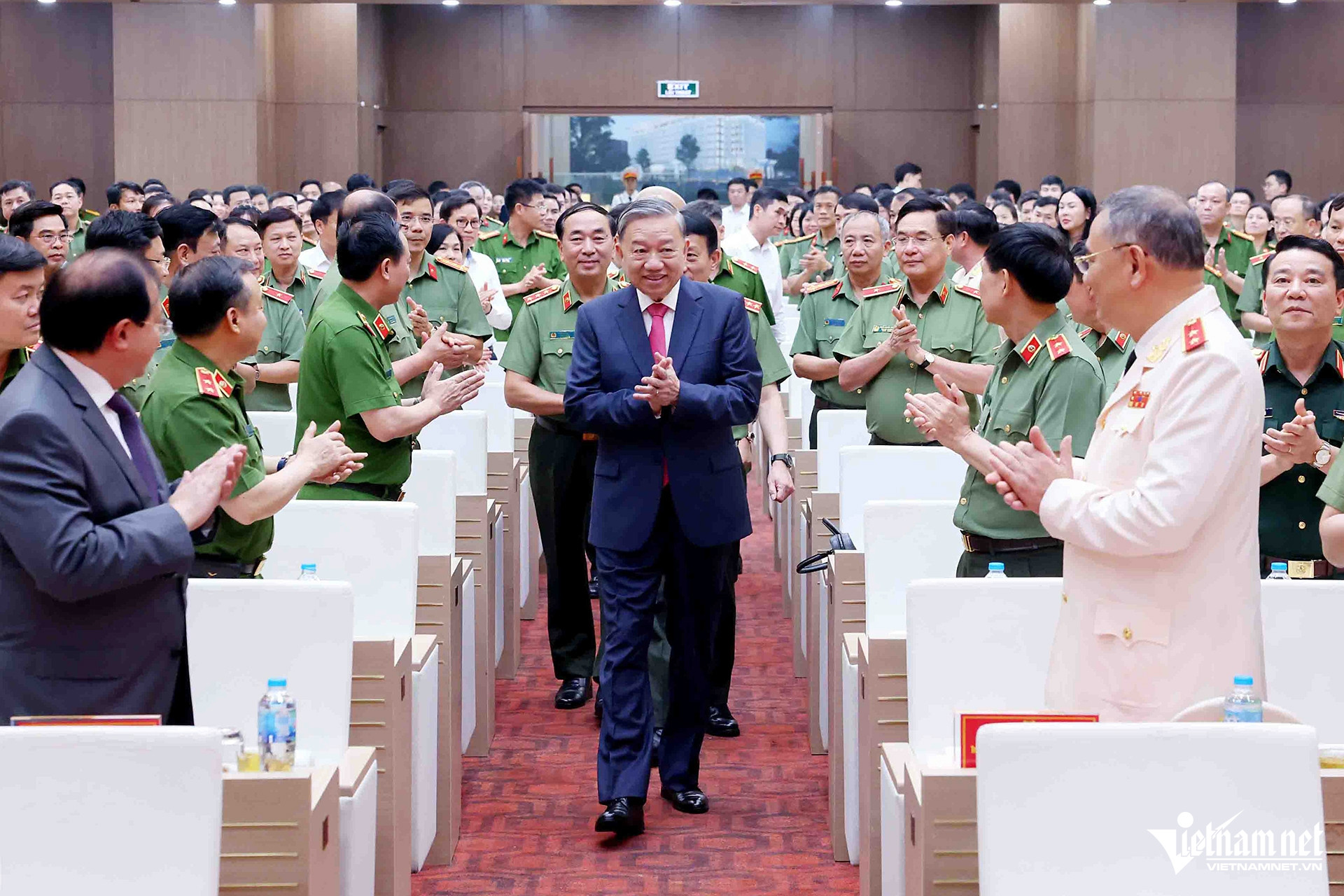 W-hoi nghi BCA.jpg