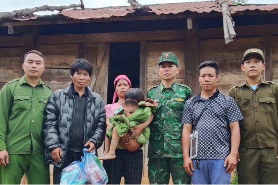 Bản tin chiều 2/5: Bé gái 7 tuổi mất tích trong rừng suốt 2 ngày