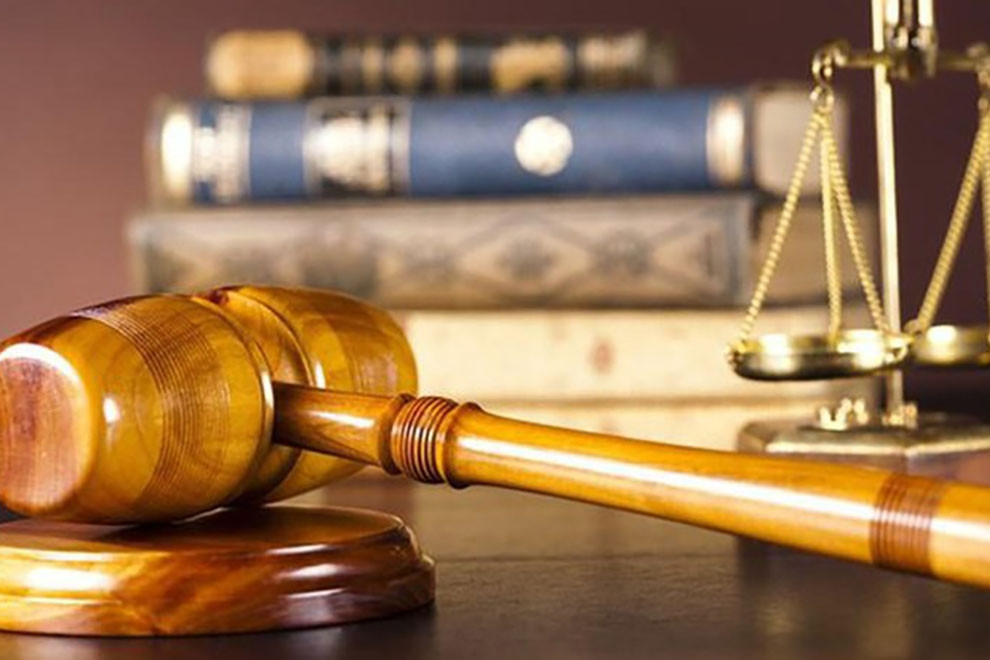 Cú lật kèo của người cha khiến con trai phẫn uất muốn 'sống chết' tại tòa