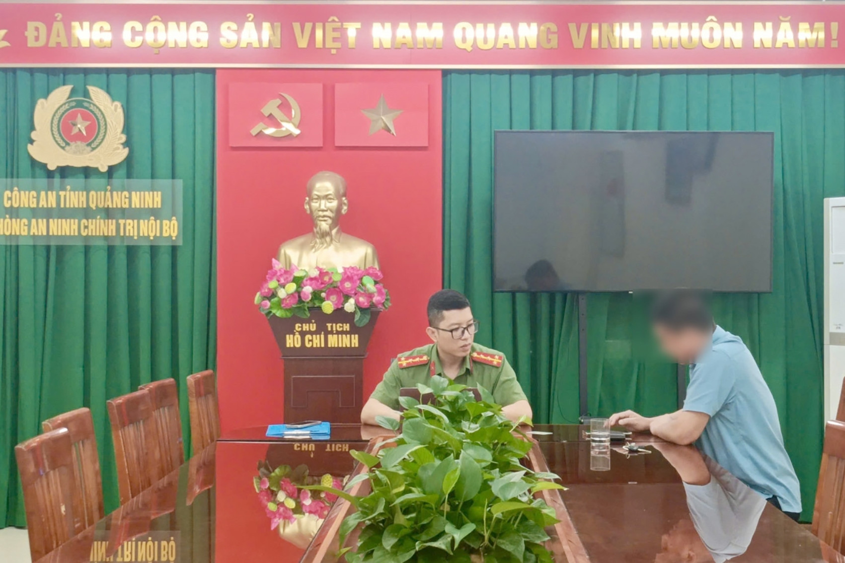Đăng tải thông tin xuyên tạc về lễ diễu binh, người đàn ông bị xử phạt
