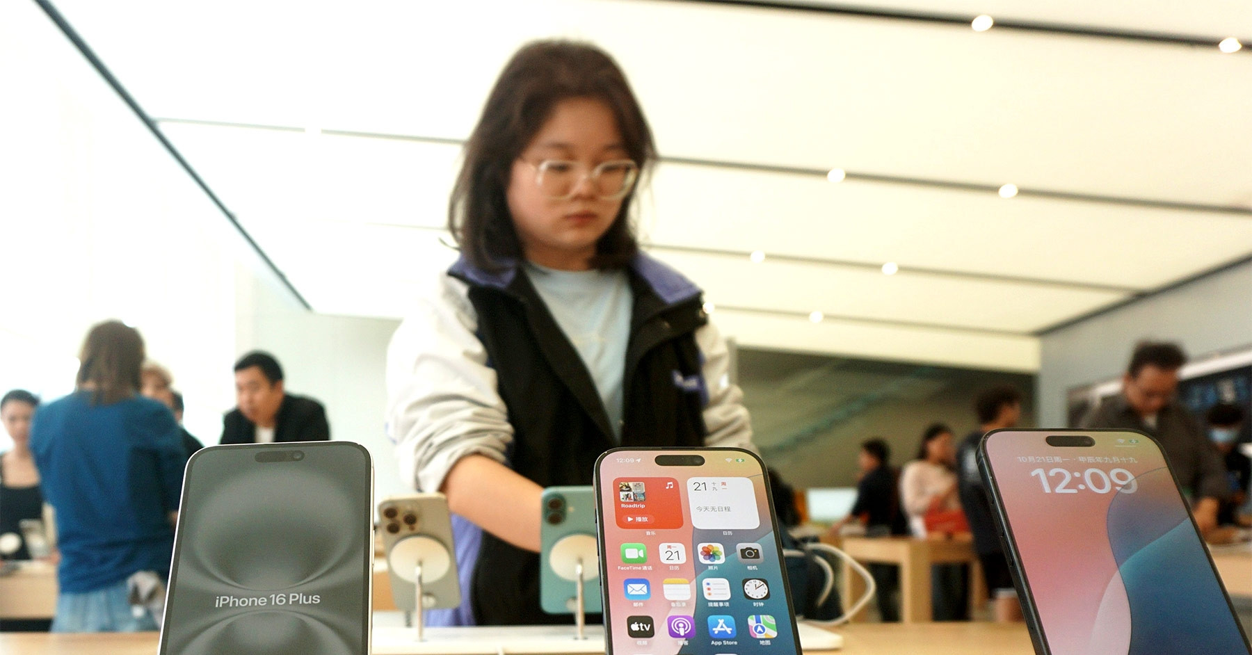 iPhone "ngược dòng" ngoạn mục trên thị trường smartphone