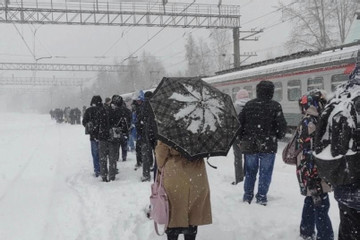 Lần đầu tiên trong 75 năm, tuyết phủ trắng Moscow vào đầu tháng 5