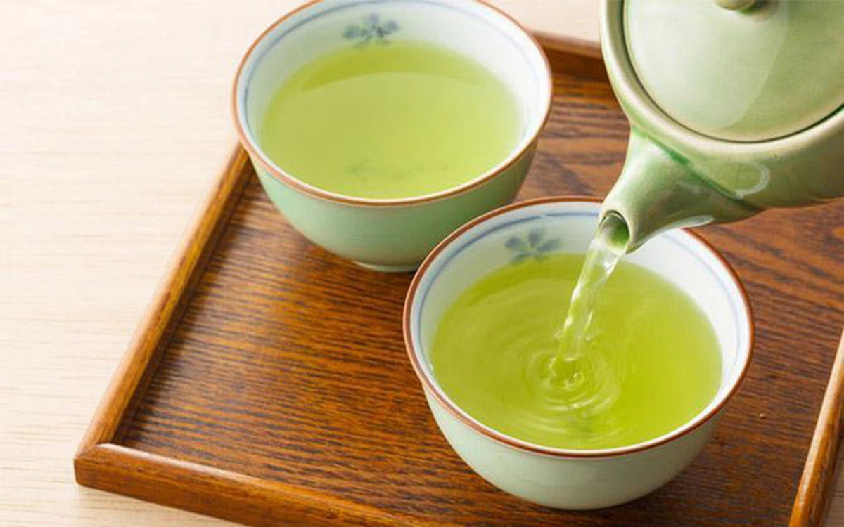 Thức uống quen thuộc hàng triệu gia đình Việt ưa thích, những ai không nên dùng?