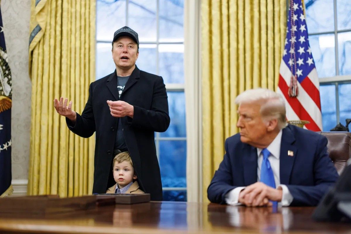 Tesla phủ nhận thông tin tìm người thay thế CEO Elon Musk