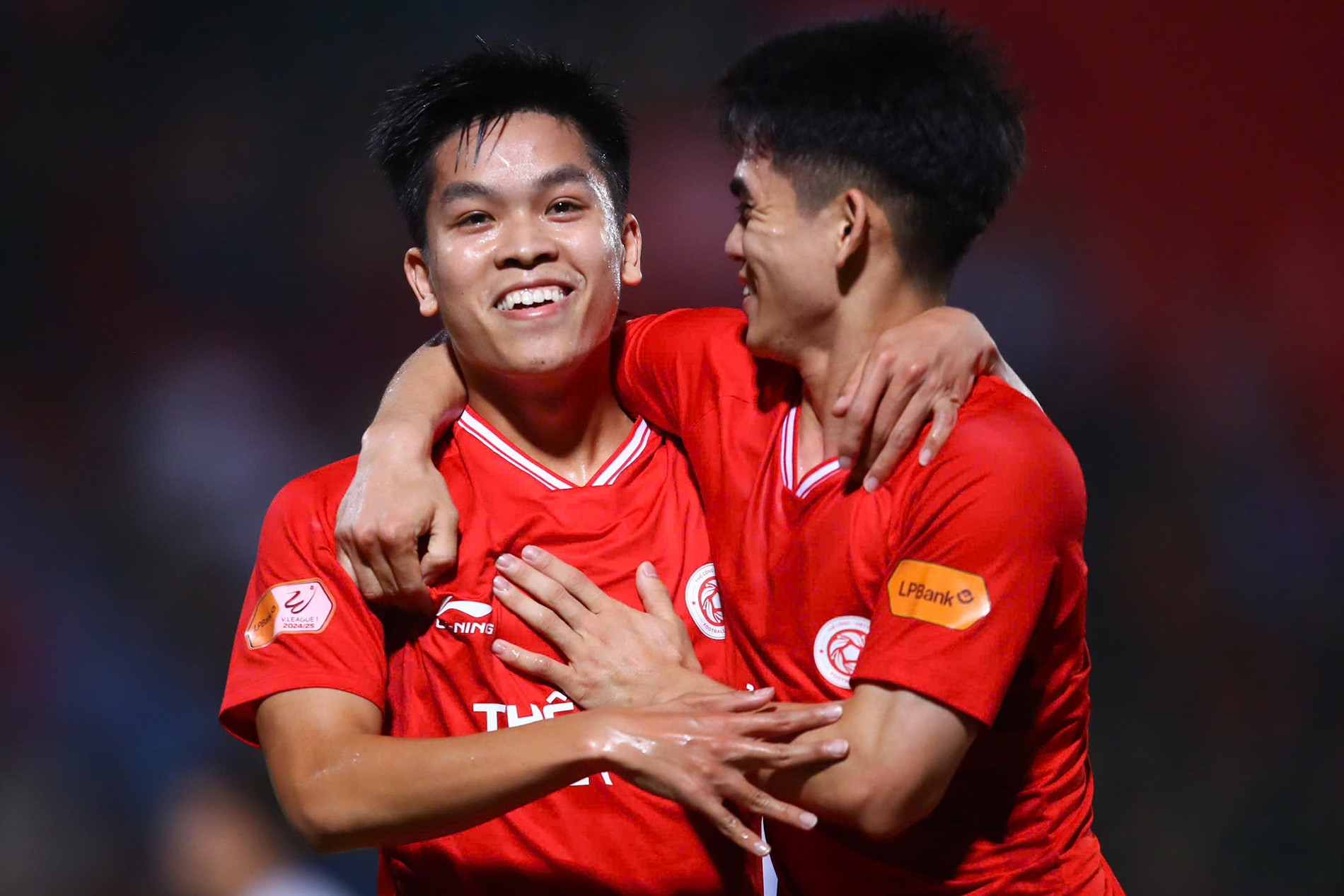 Thắng Đà Nẵng 6-0 ngày ra mắt, HLV Popov nói gì?