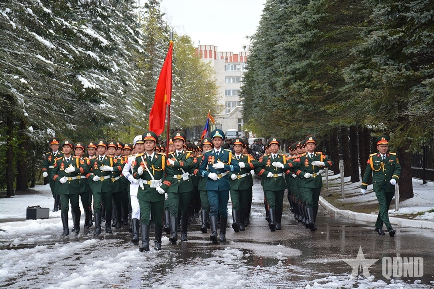 Tuyết rơi dày ở Moscow, đoàn Quân đội nhân dân Việt Nam tiếp tục luyện tập