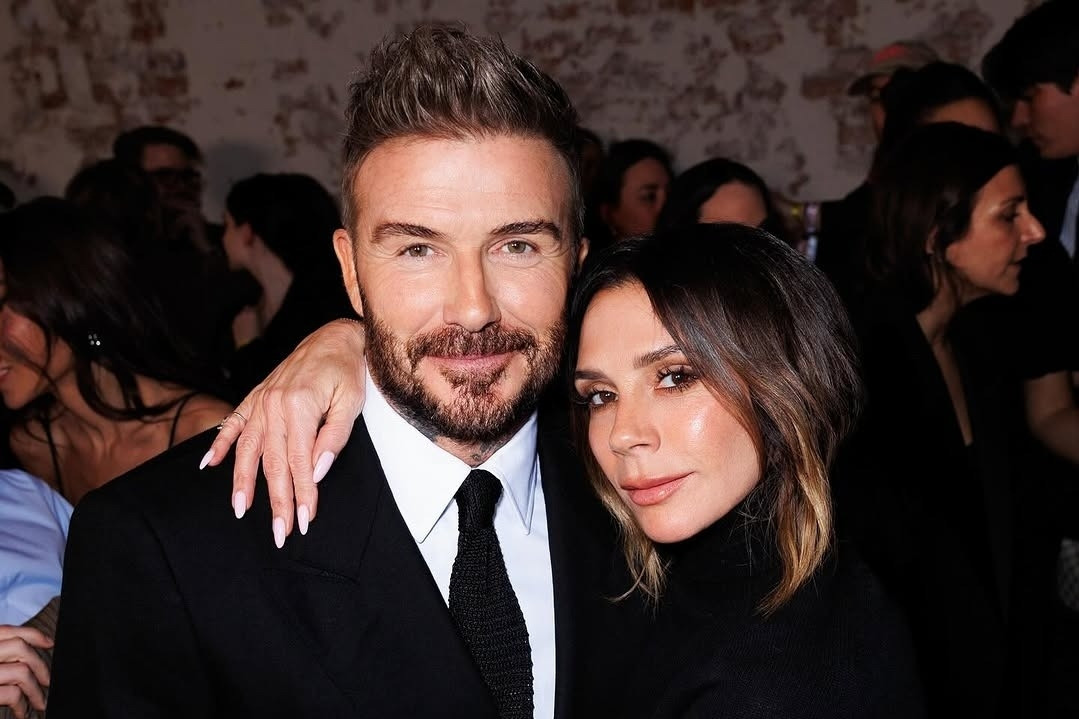 Victoria Beckham nói lời mật ngọt lúc nửa đêm mừng sinh nhật chồng 50 tuổi