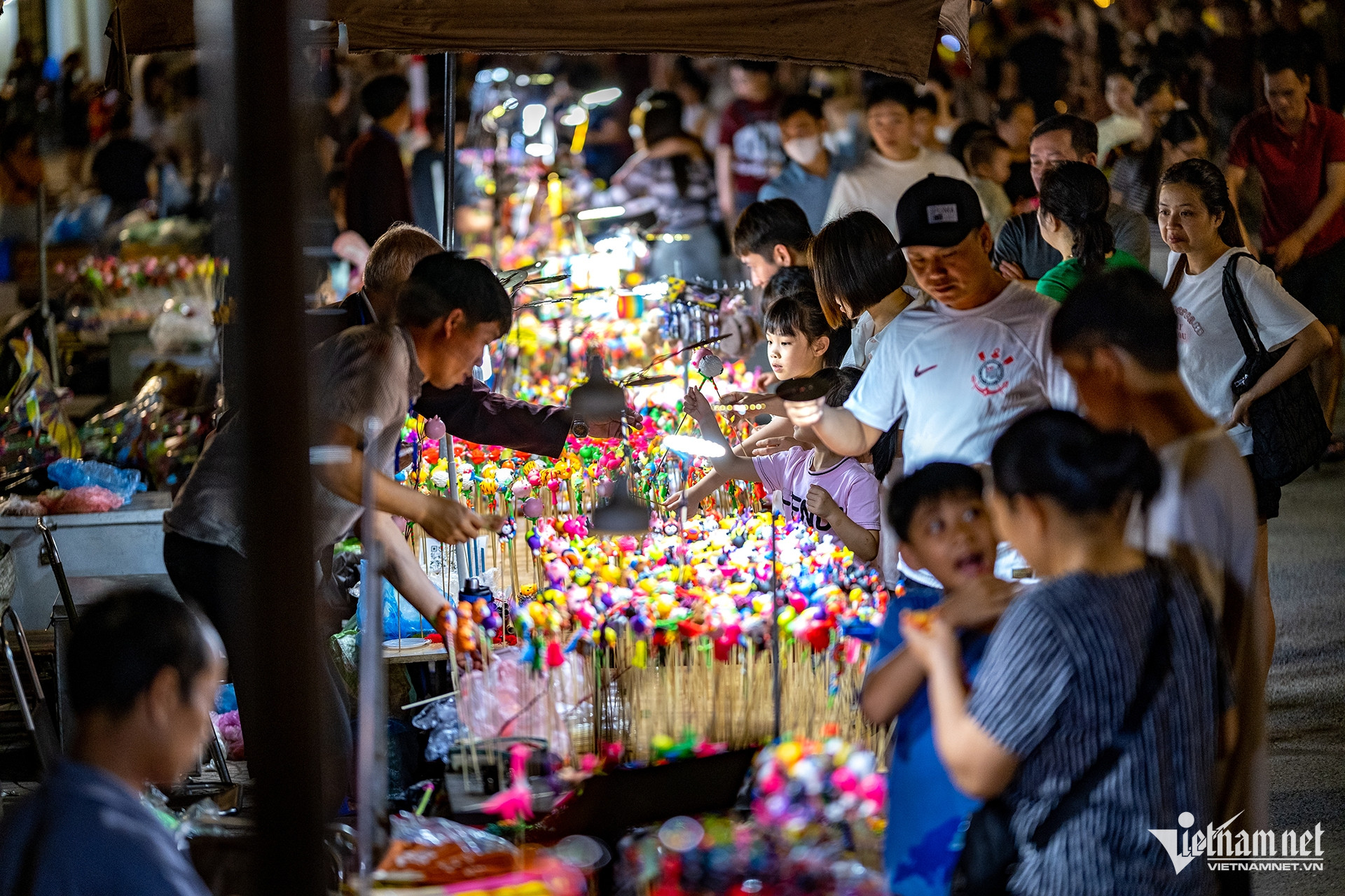 W-pdb ho guom 1 5 8.jpg