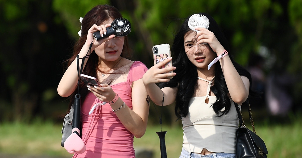 Dự báo thời tiết 21/5/2025: Miền Bắc nắng nóng đến 36 độ, Nam Bộ mưa to cục bộ