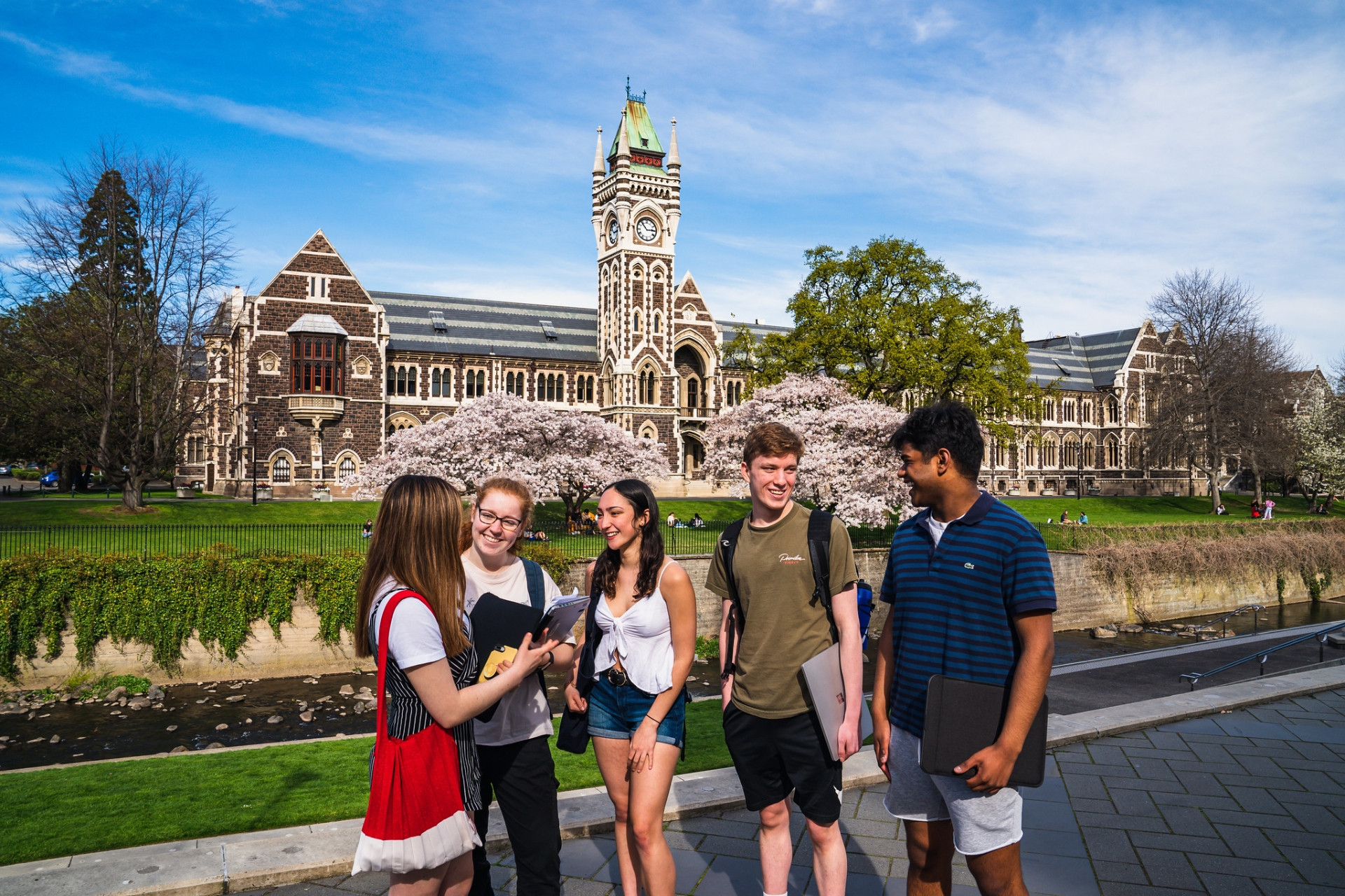 Cơ hội nhận học bổng 1 tỷ đồng từ đại học lâu đời nhất New Zealand