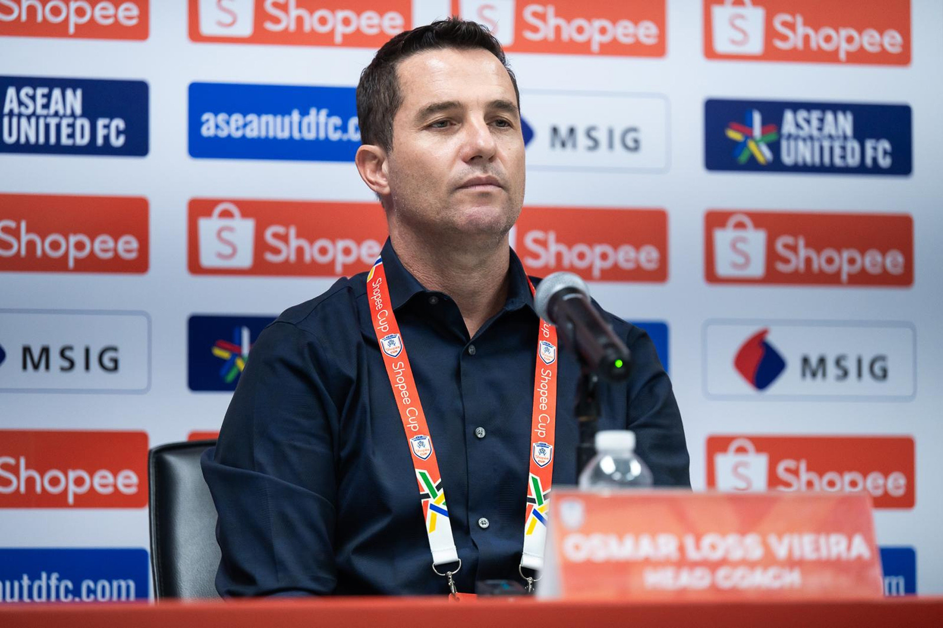 HLV Buriram 'thách' CAHN đá pressing trên đất Thái