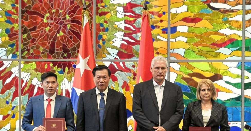 Ký kết hợp tác về dược phẩm giữa các doanh nghiệp Việt Nam và Cuba