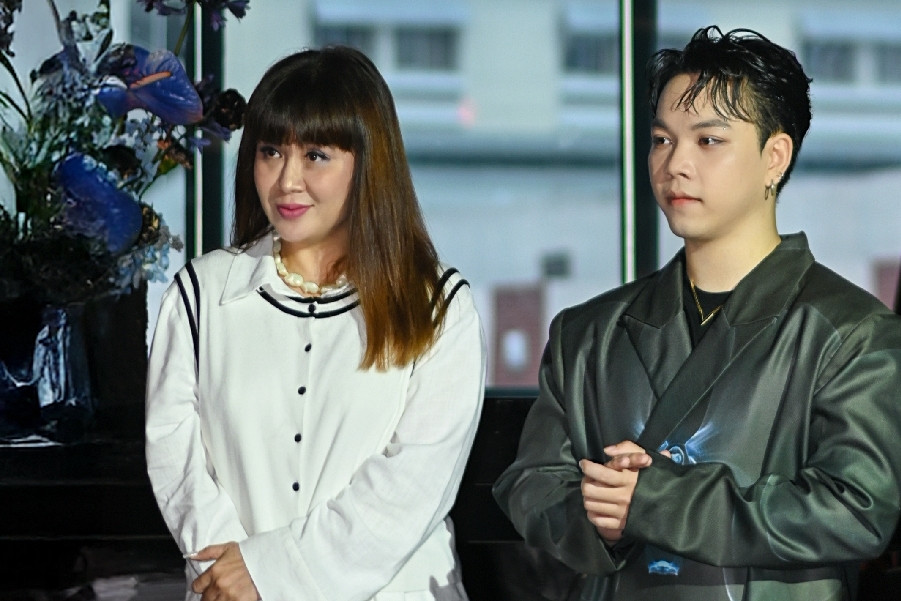 Lưu Thiên Hương: ‘Vì tôi xuất sắc nên cô đơn’
