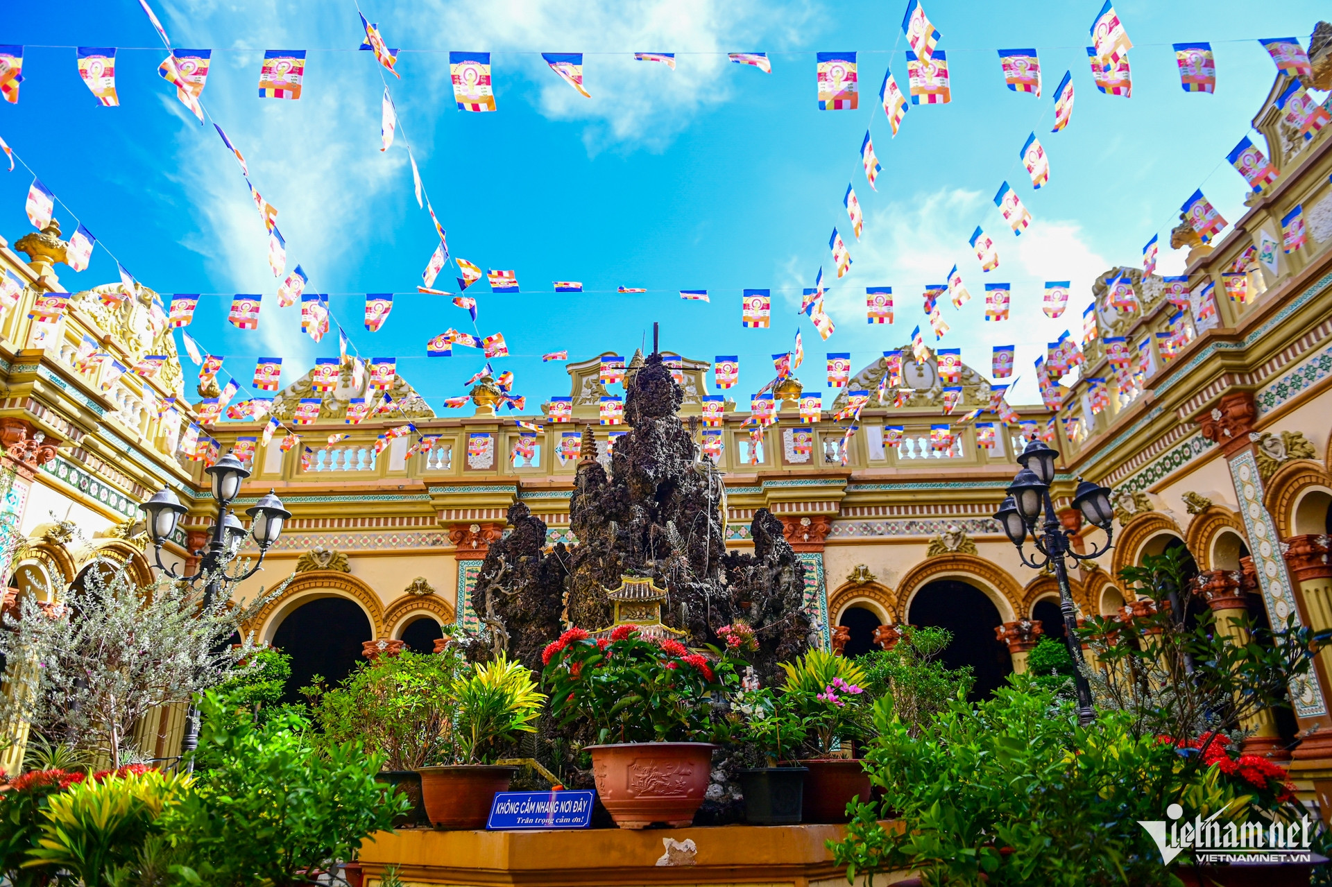 W-chùa Vĩnh Tràng Nguyễn Huế 22.jpg