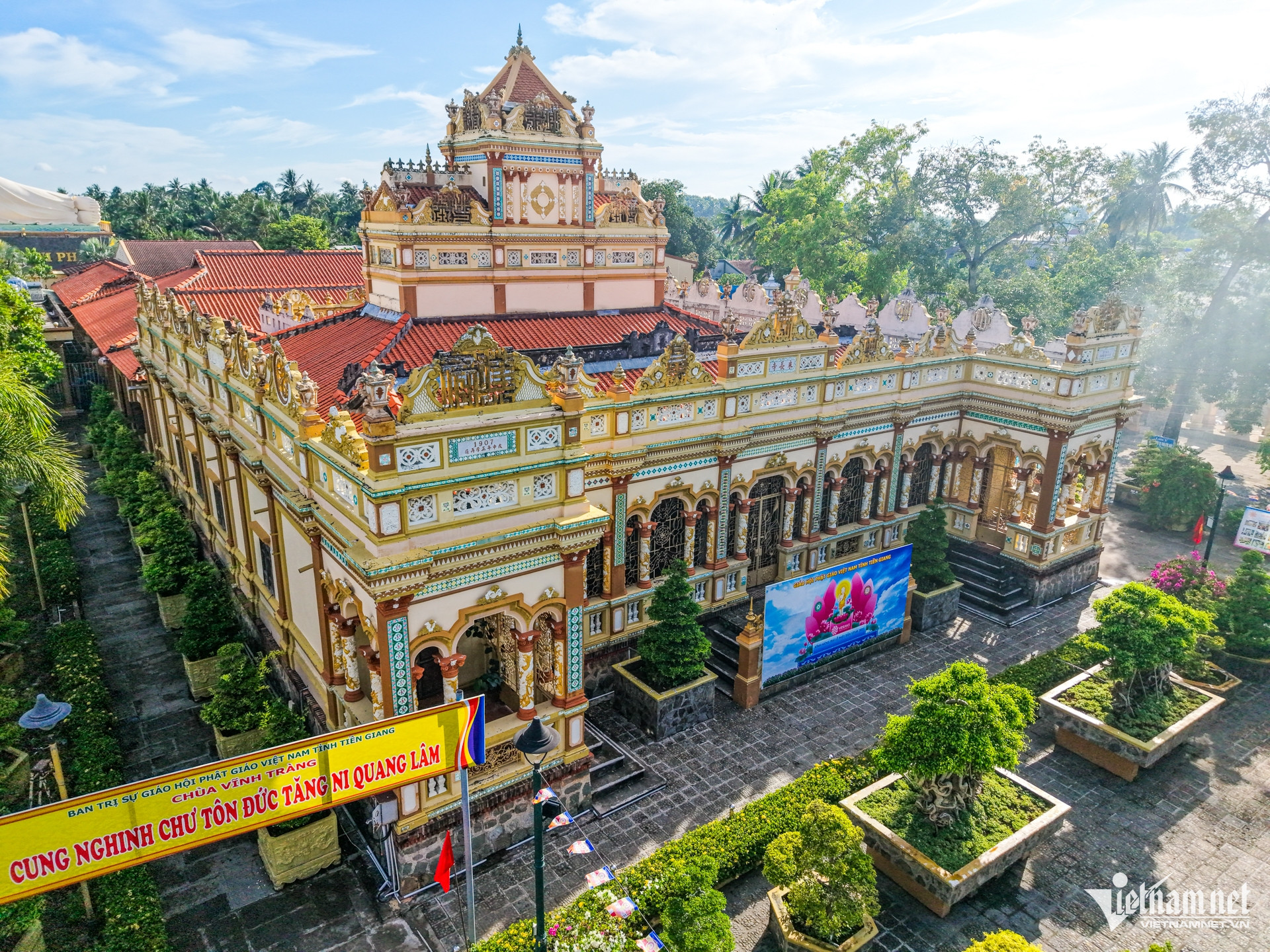W-chùa Vĩnh Tràng Nguyễn Huế 5.jpg