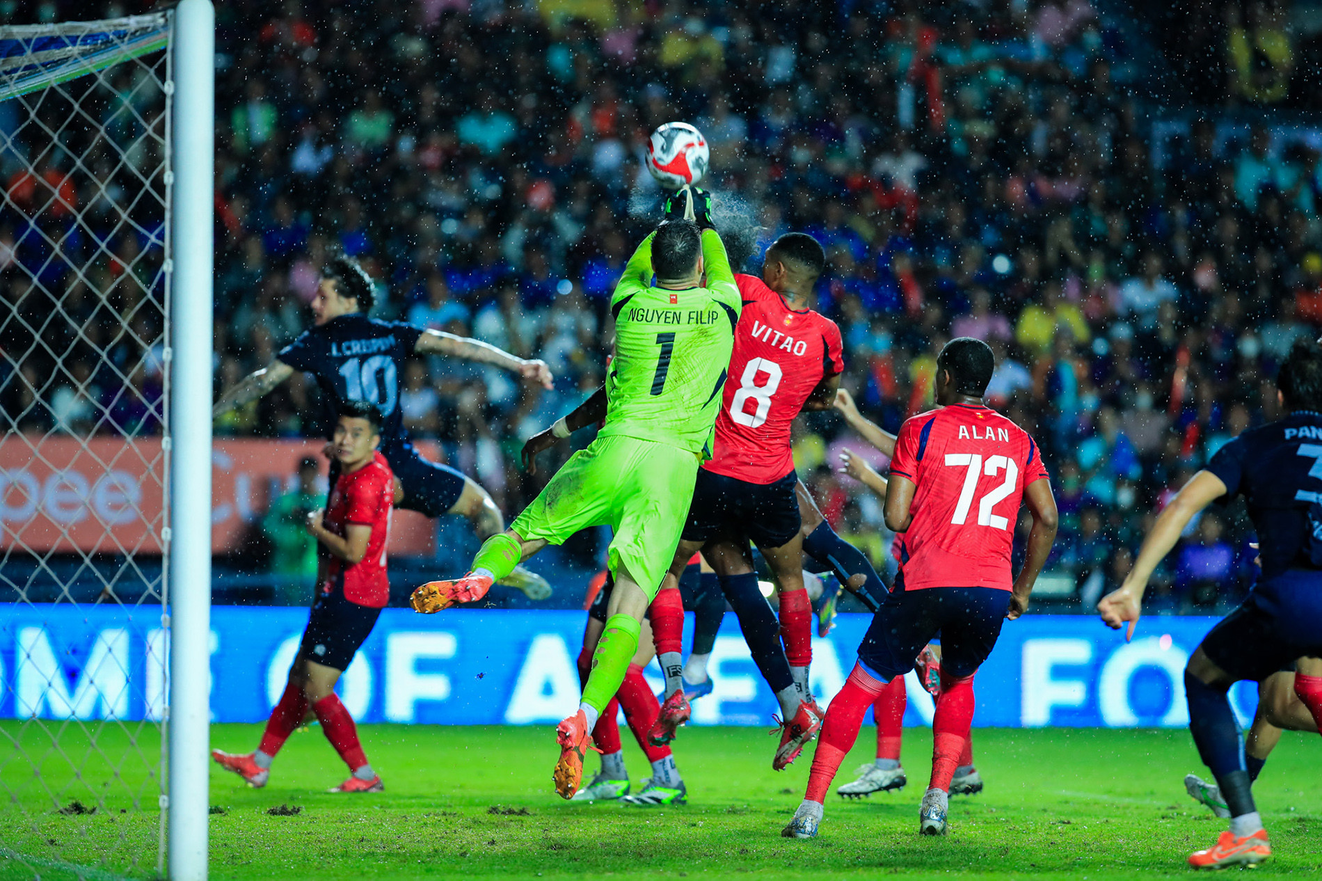 cahn buriram 13.jpg15.jpg