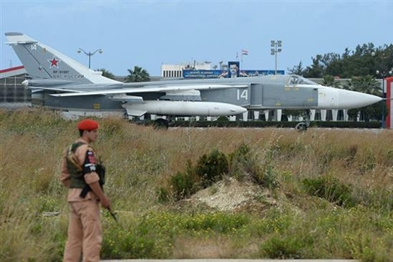 Căn cứ quân sự của Nga ở Syria bị tấn công