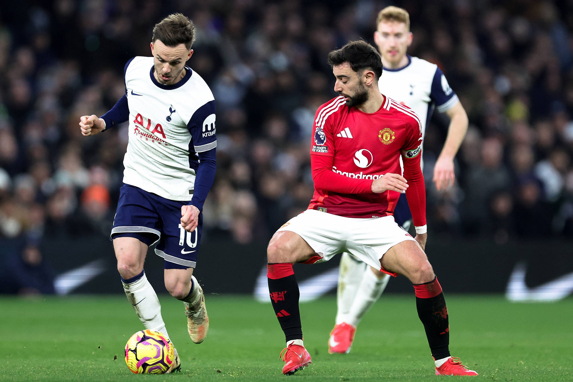 Imago - Bruno Fernandes MU Tottenham.jpg