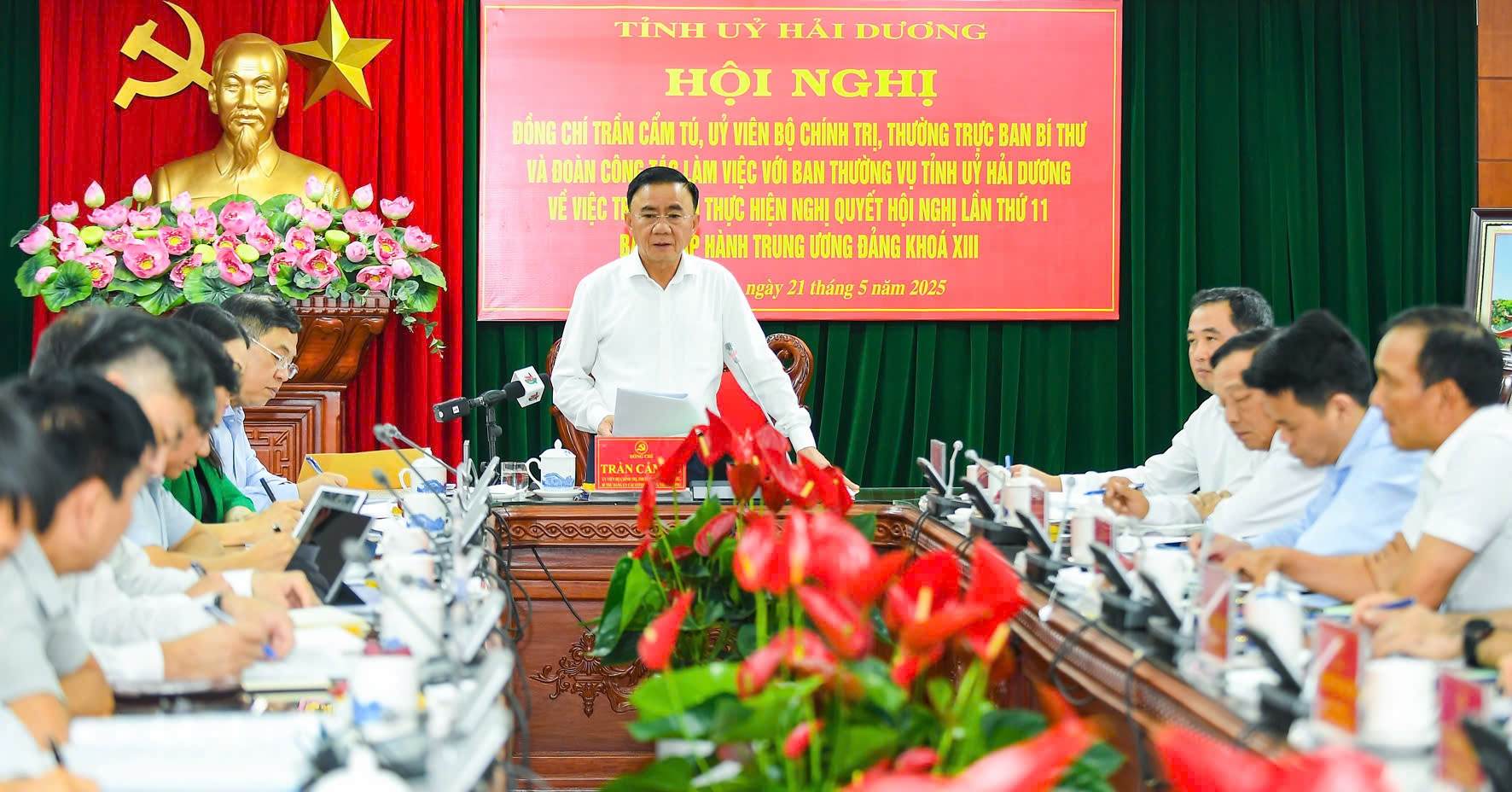 Không được cục bộ, lợi ích nhóm khi sắp xếp nhân sự giữa Hải Dương và Hải Phòng