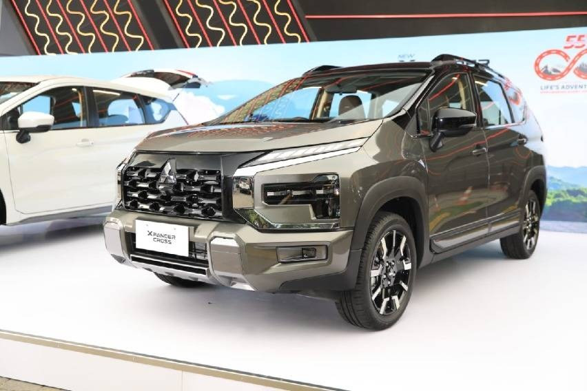mitsubishi xpander cross.webp