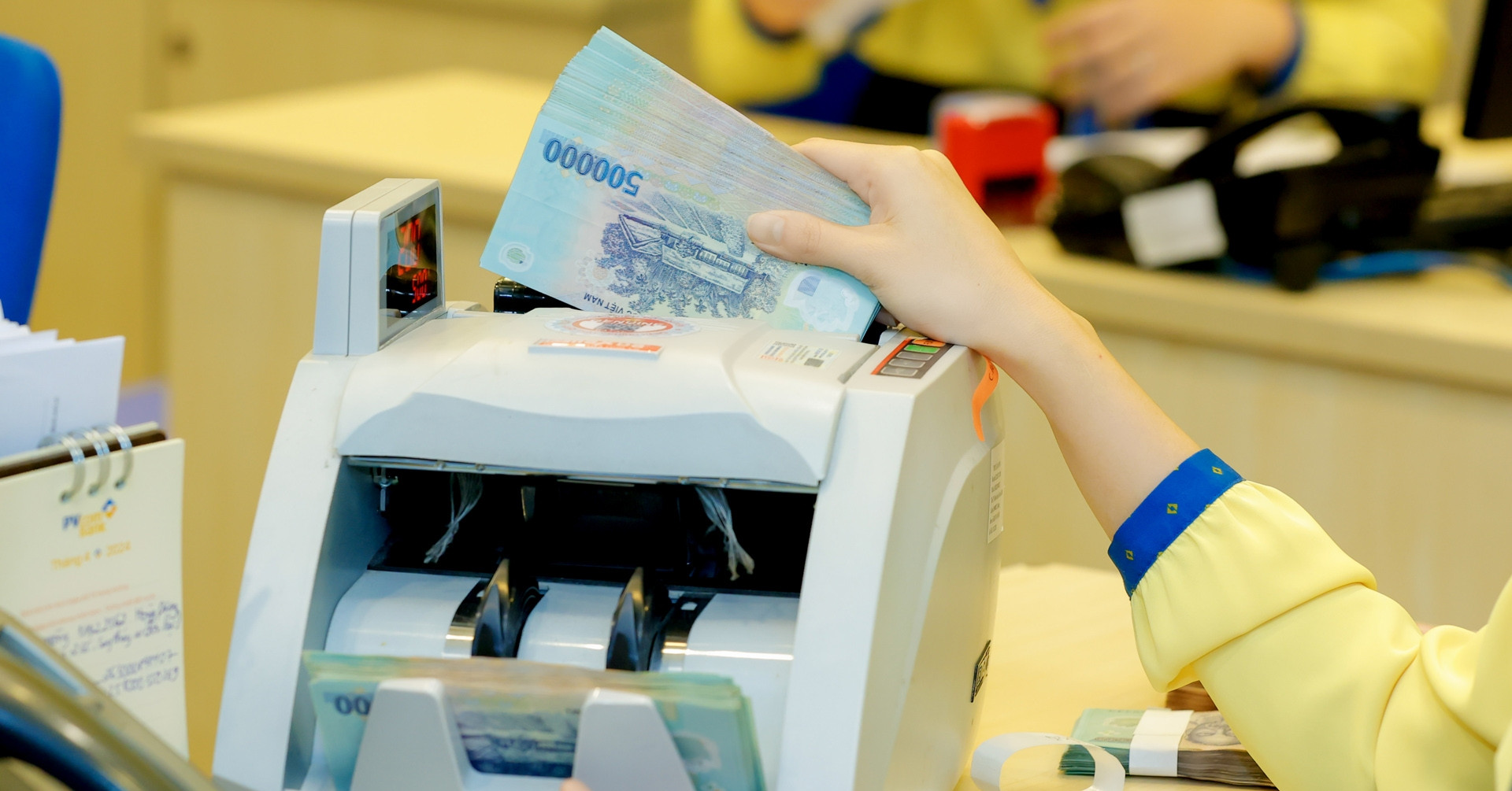 Lãi suất ngân hàng hôm nay 21/5/2025: Kỳ hạn dài lãi suất lên tới 6%/năm