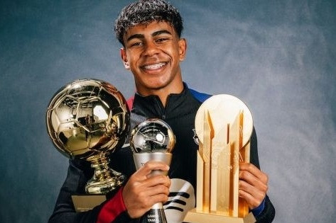 Lamine Yamal gia hạn Barca đến 2030, lương đạt đỉnh 70 triệu USD/năm