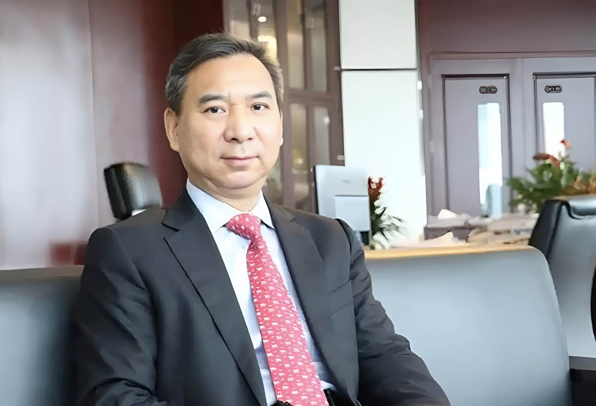 nhan vien ngan hang 1.jpg