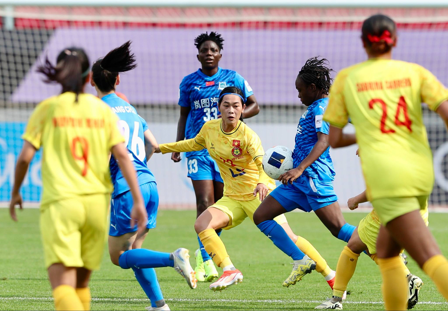 nu tphcm Wuhan 4.jpg