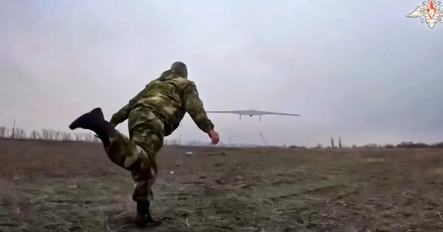 Nước NATO cho phép quân đội bắn hạ UAV Nga ‘bay lạc’ vào không phận