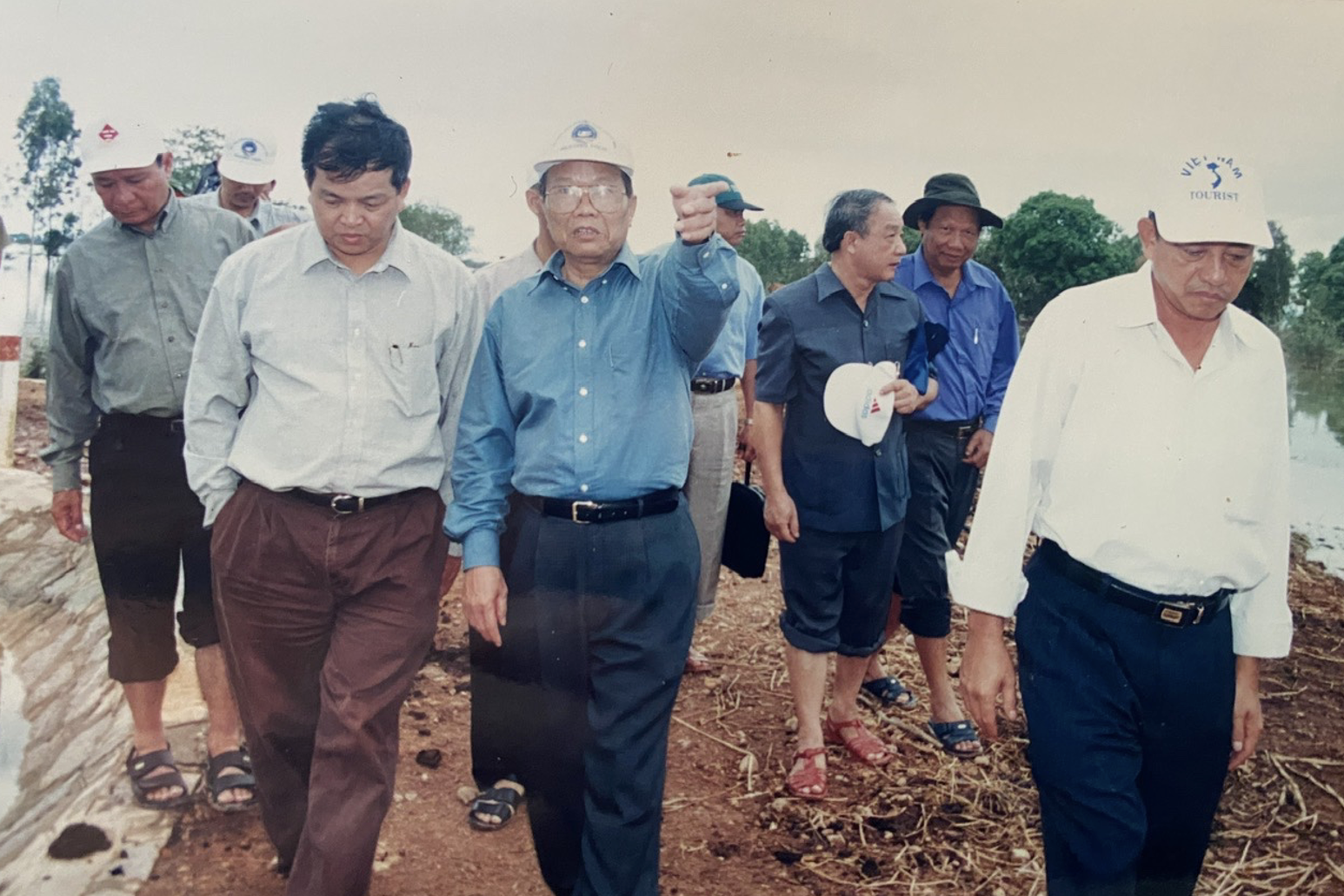 Ong Tran Duc Luong.png