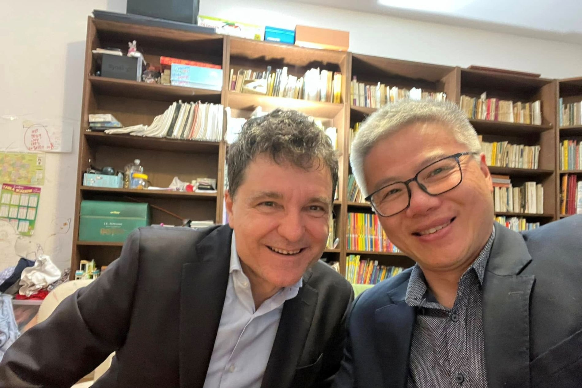 Tiến sĩ Toán học hai lần đạt điểm tuyệt đối Olympic, trở thành tổng thống