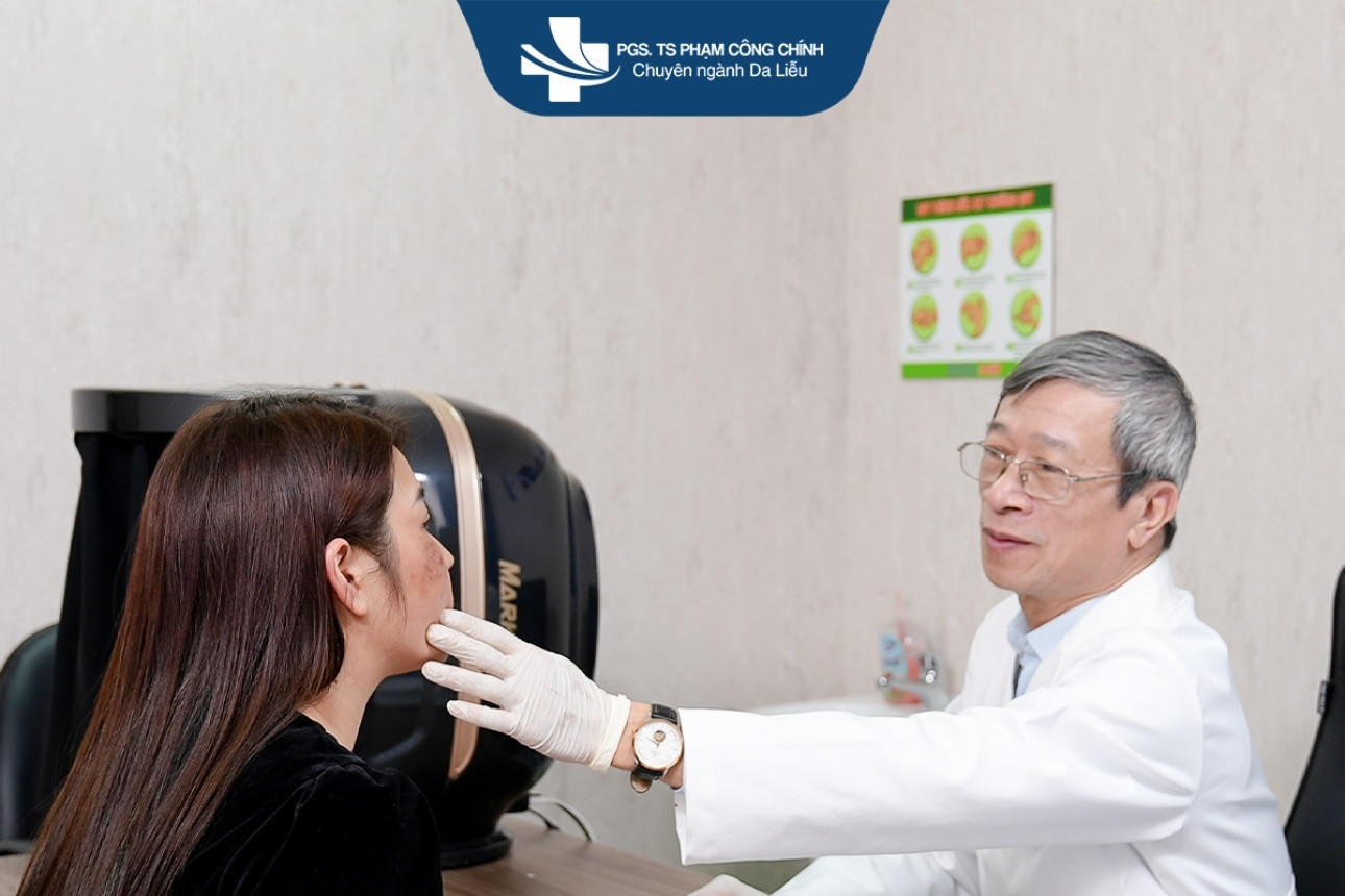 Vị bác sĩ 40 năm dành tâm huyết phục hồi vẻ đẹp cho làn da