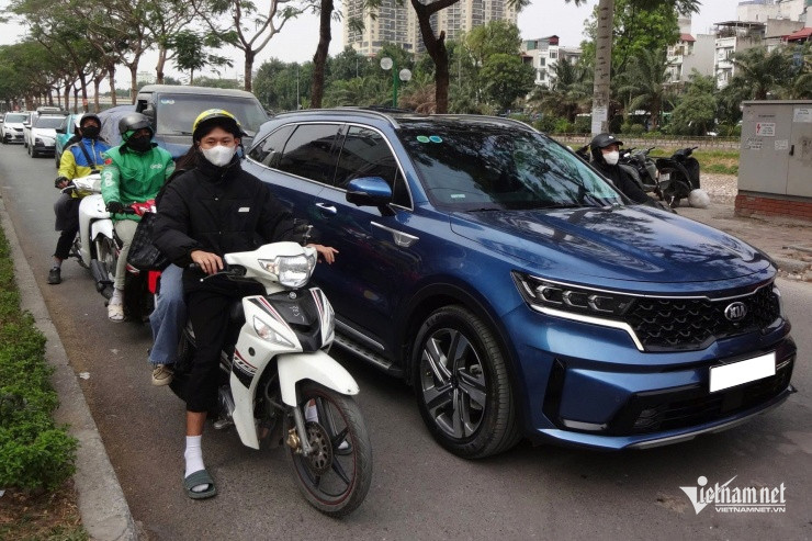 W-1736590274 w nguyen ngoc vu 86239 width1920height1281.jpg