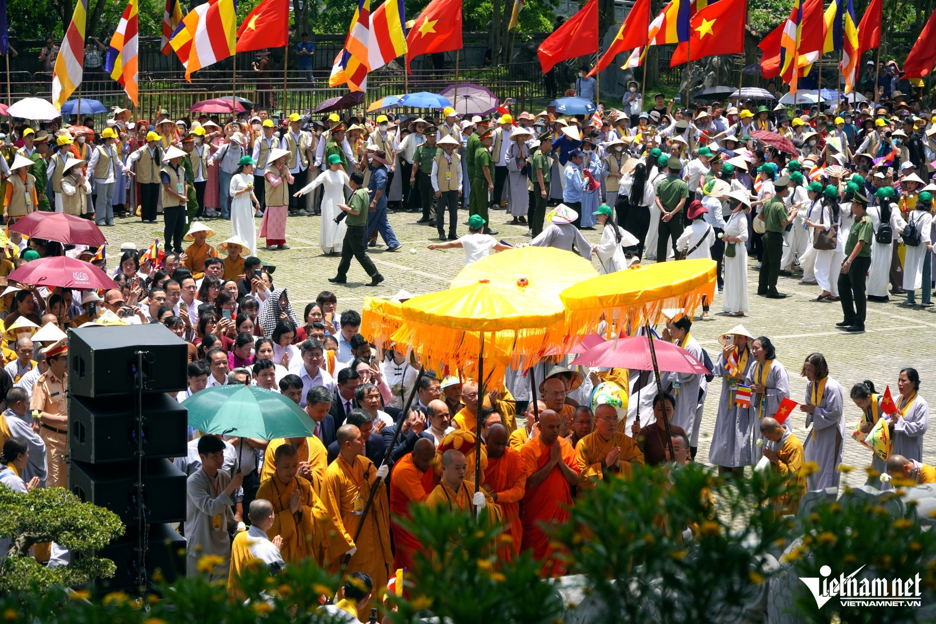 W-a1xá lợi Đức Phật ở chùa Bái Đính.JPG.jpg