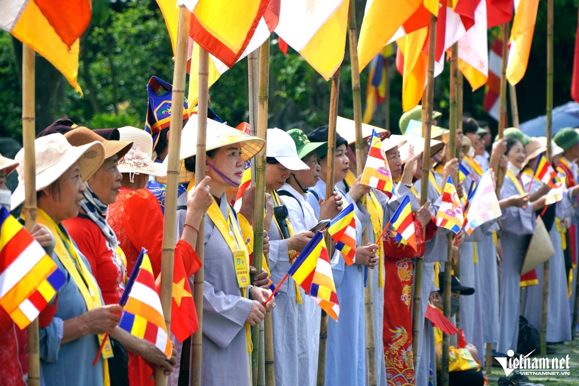 W-a3Gấp rút chuẩn bị đón xá lợi Đức Phật ở chùa Bái Đính.JPG.jpg