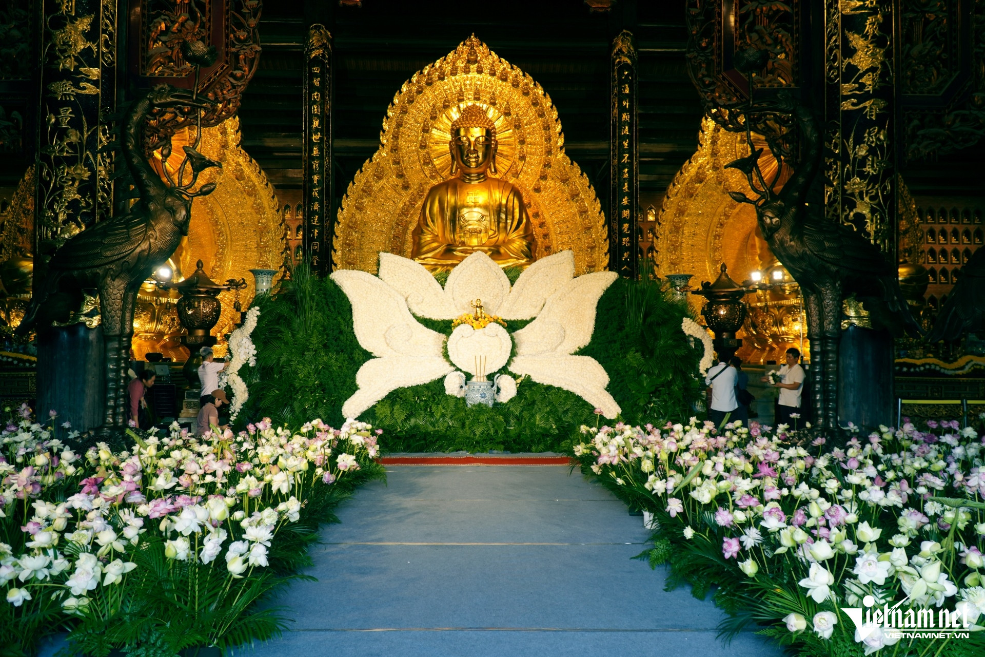 W-a5Gấp rút chuẩn bị đón xá lợi Đức Phật ở chùa Bái Đính.JPG.jpg