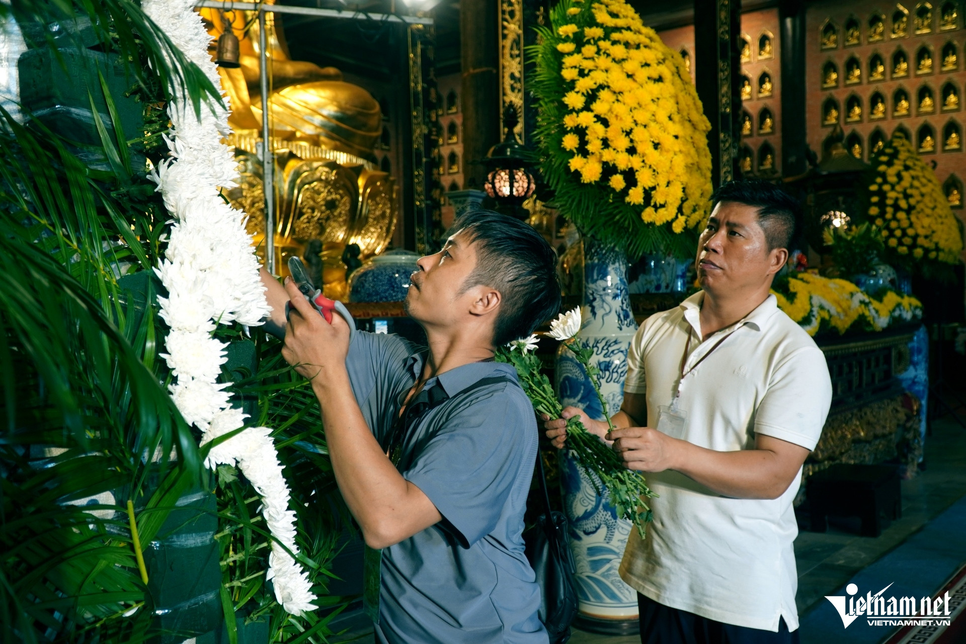 W-a6Gấp rút chuẩn bị đón xá lợi Đức Phật ở chùa Bái Đính.JPG.jpg