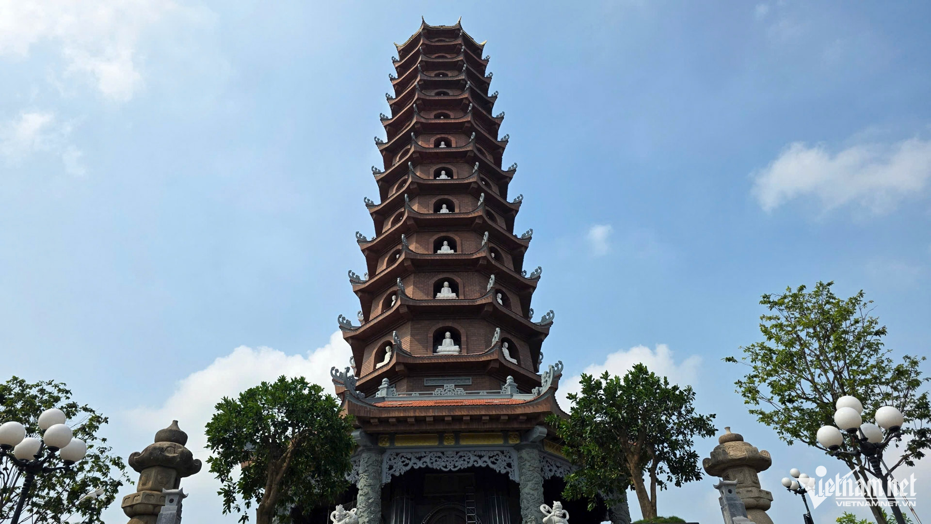 W-cầu vòng chùa tam chúc_11.JPG.jpg